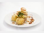 Kartoffelknödel mit Rauchfleisch gefüllt